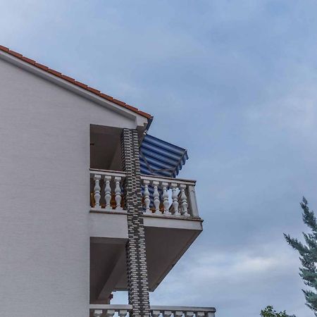 Apartman Mauro Malinska Exteriér fotografie