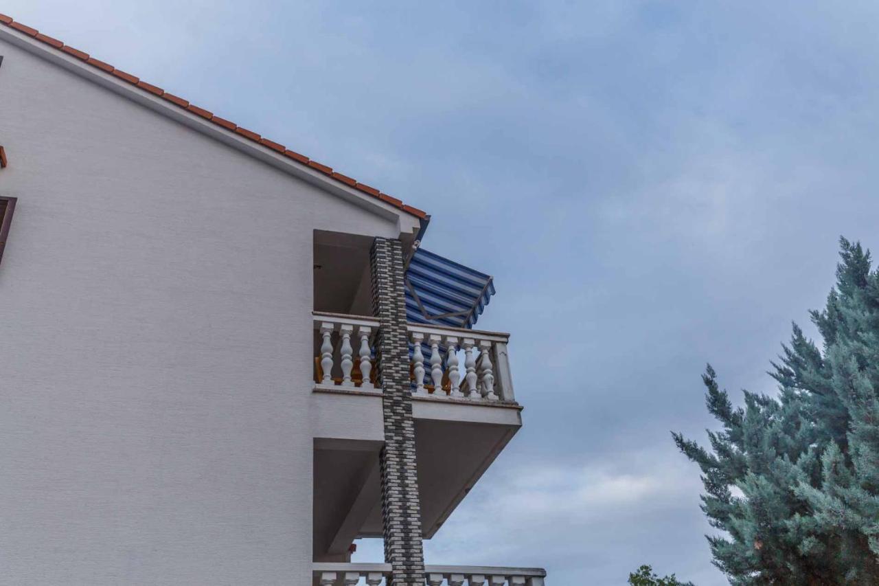 Apartman Mauro Malinska Exteriér fotografie