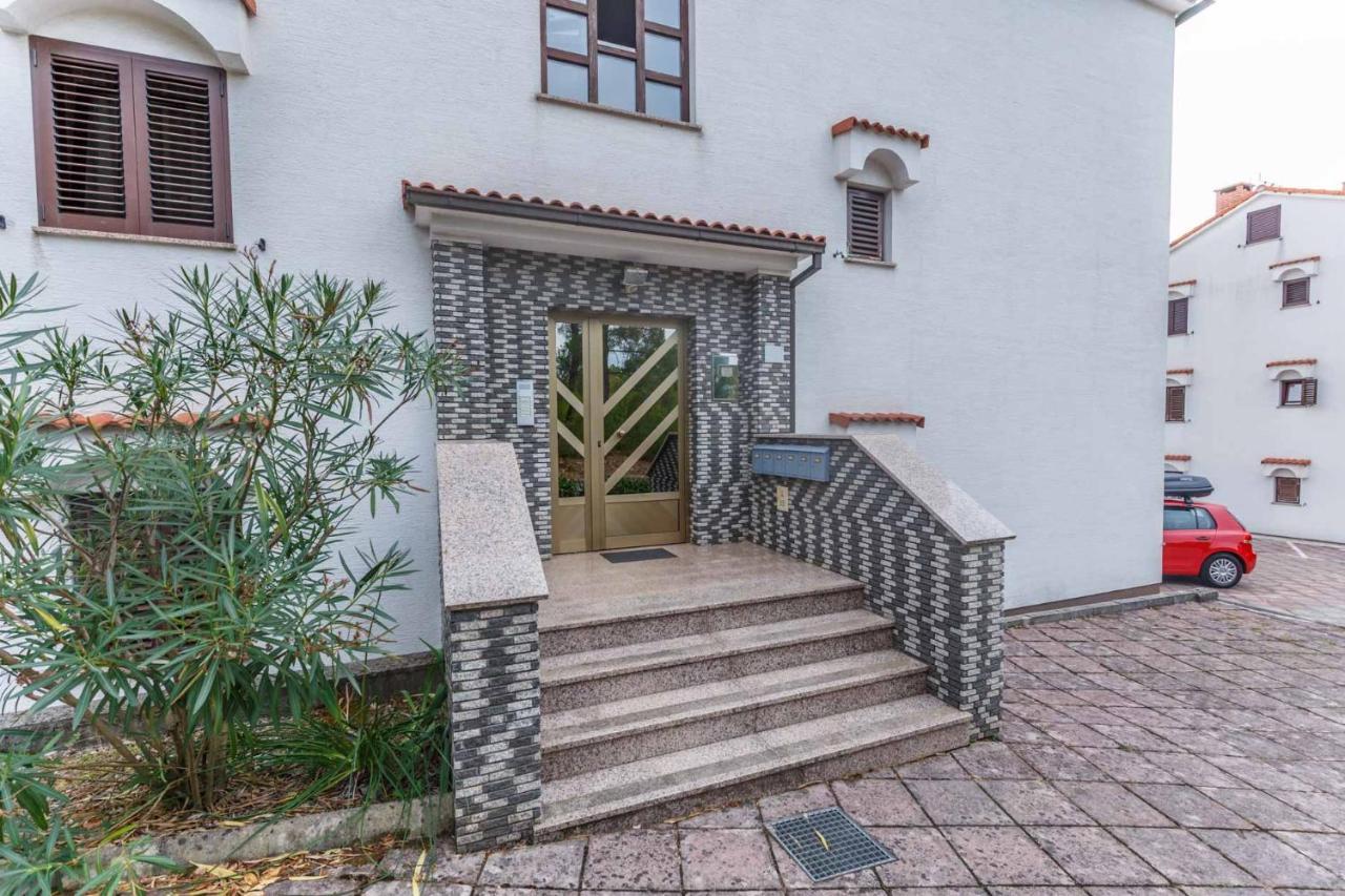 Apartman Mauro Malinska Exteriér fotografie