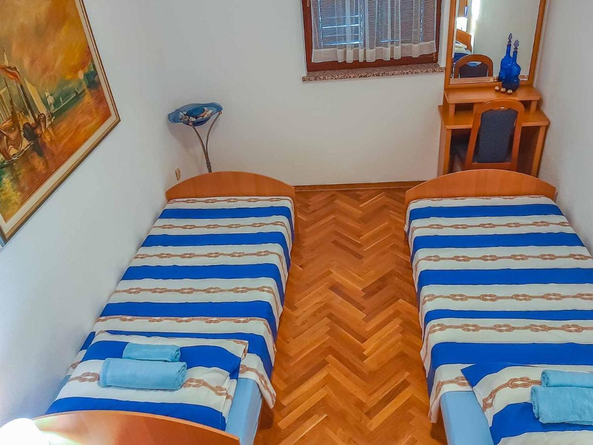 Apartman Mauro Malinska Exteriér fotografie