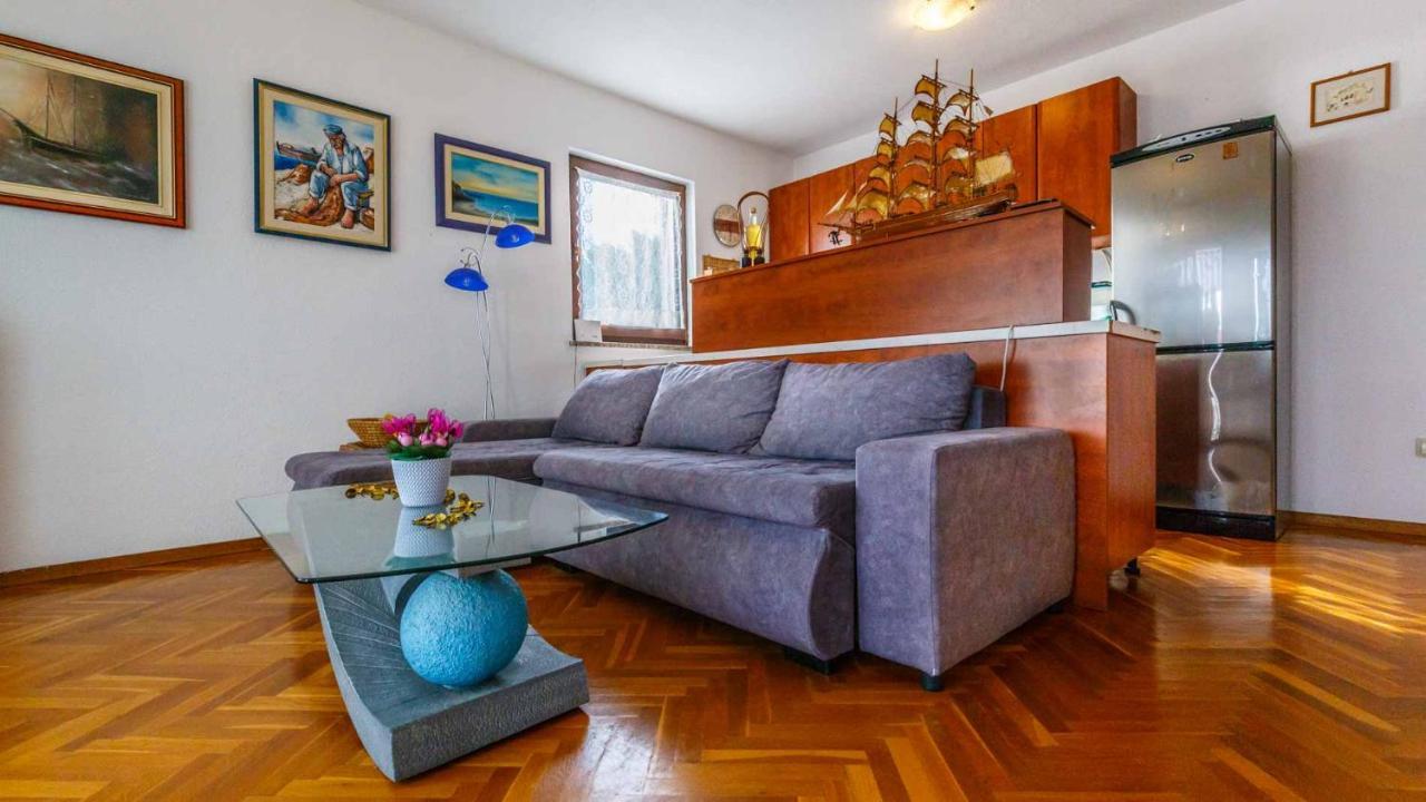 Apartman Mauro Malinska Exteriér fotografie