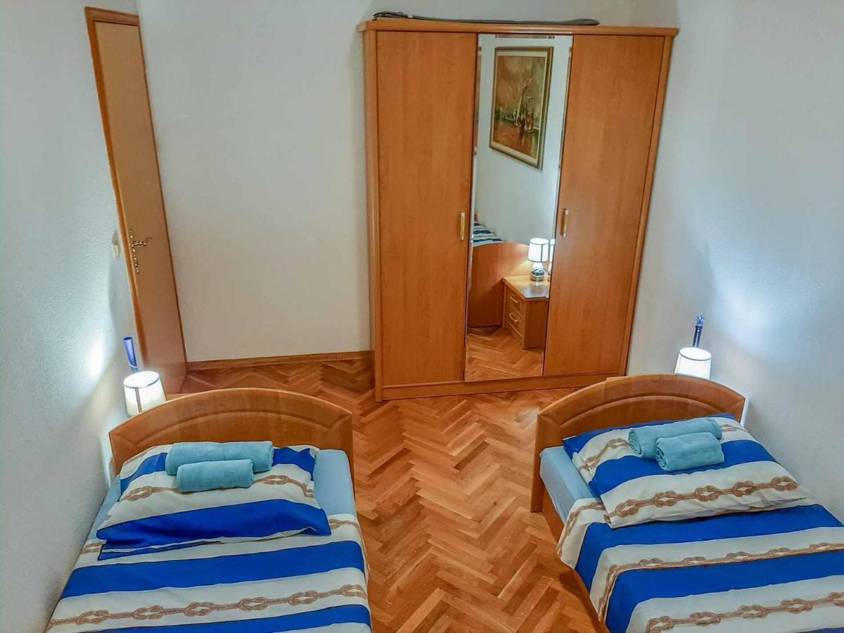 Apartman Mauro Malinska Exteriér fotografie