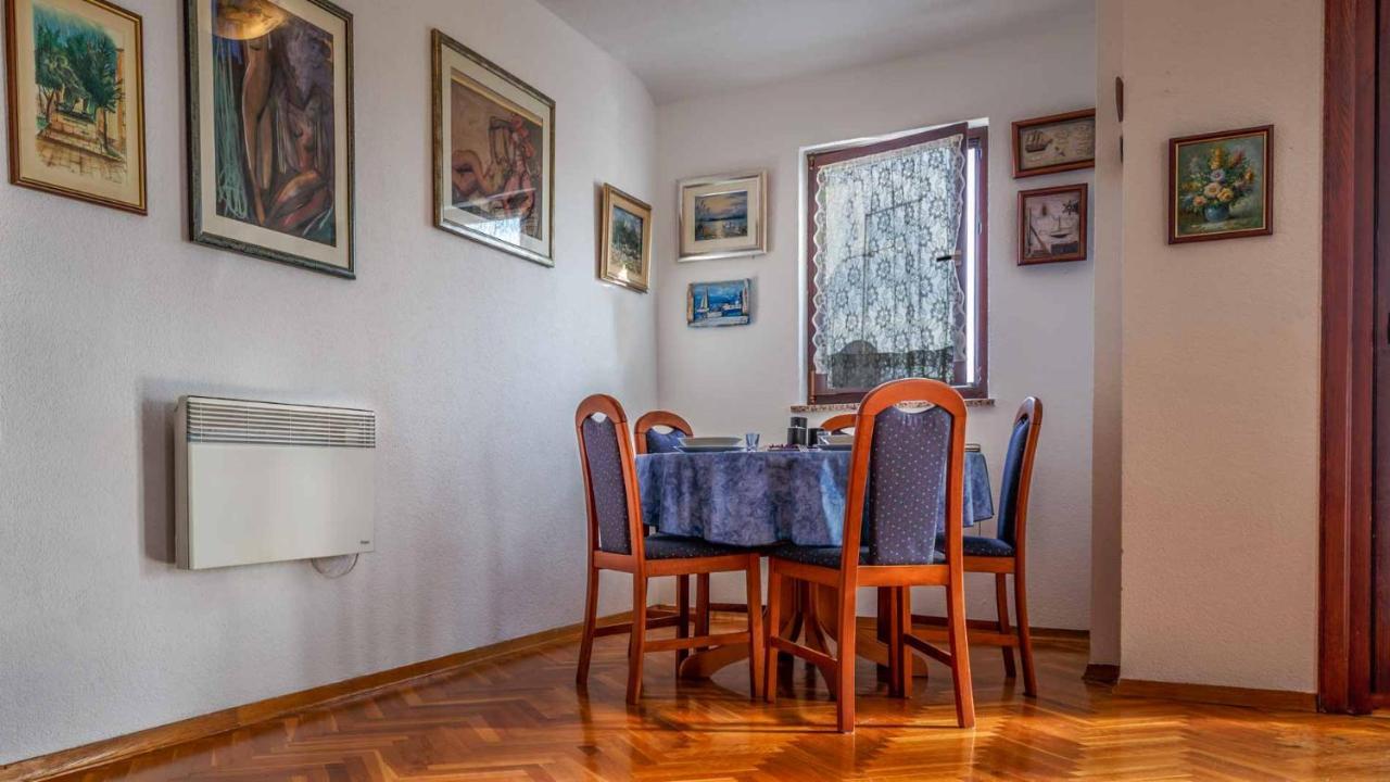 Apartman Mauro Malinska Exteriér fotografie